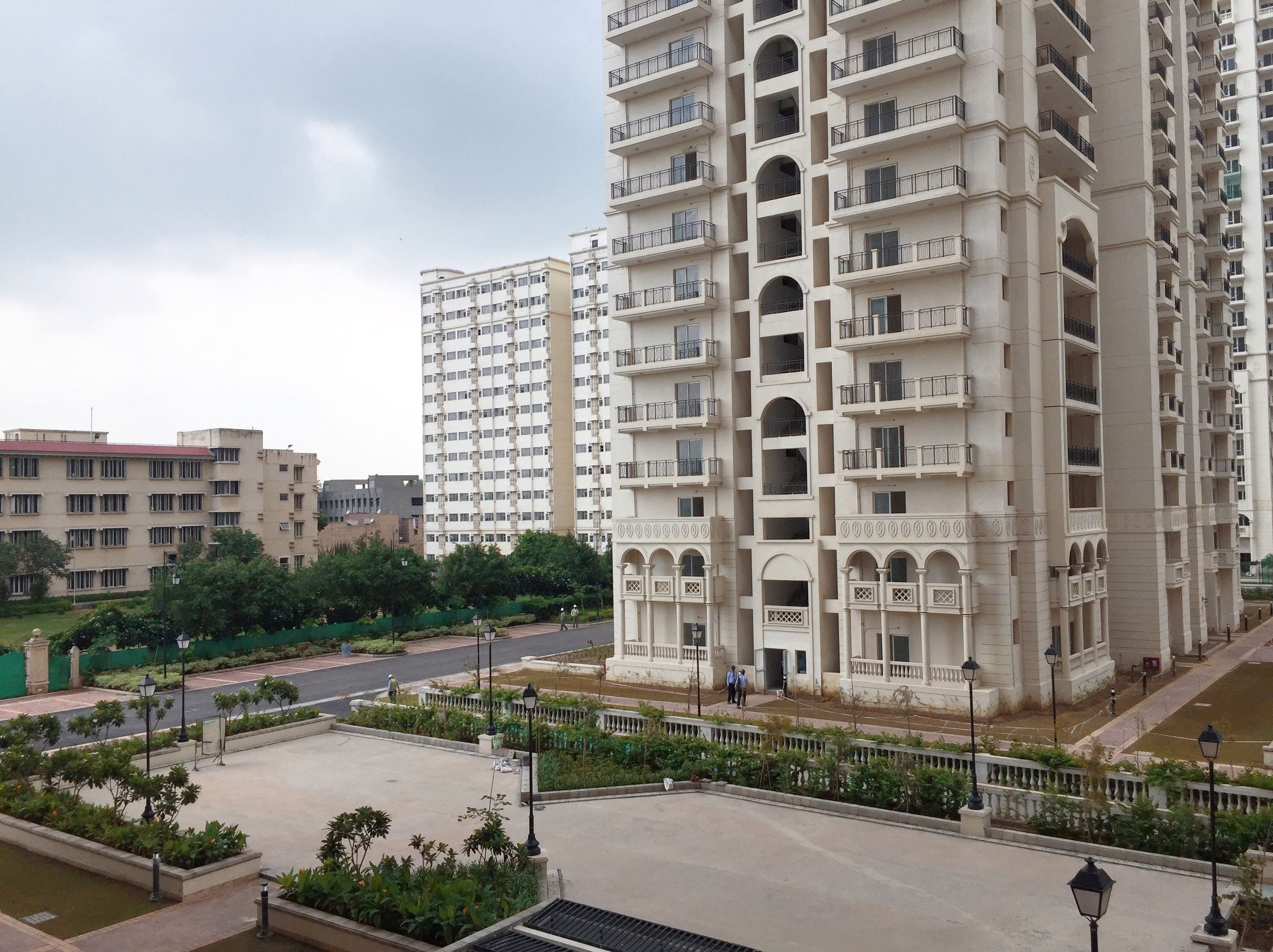 DLF One Midtown – The Joy Of Living In The Lap Of Nature With Metropolitan Facilities Together